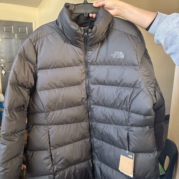 NWT the north face parka - Picture 2 of 6